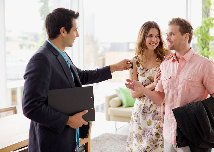Consider Hiring a Real Estate Broker